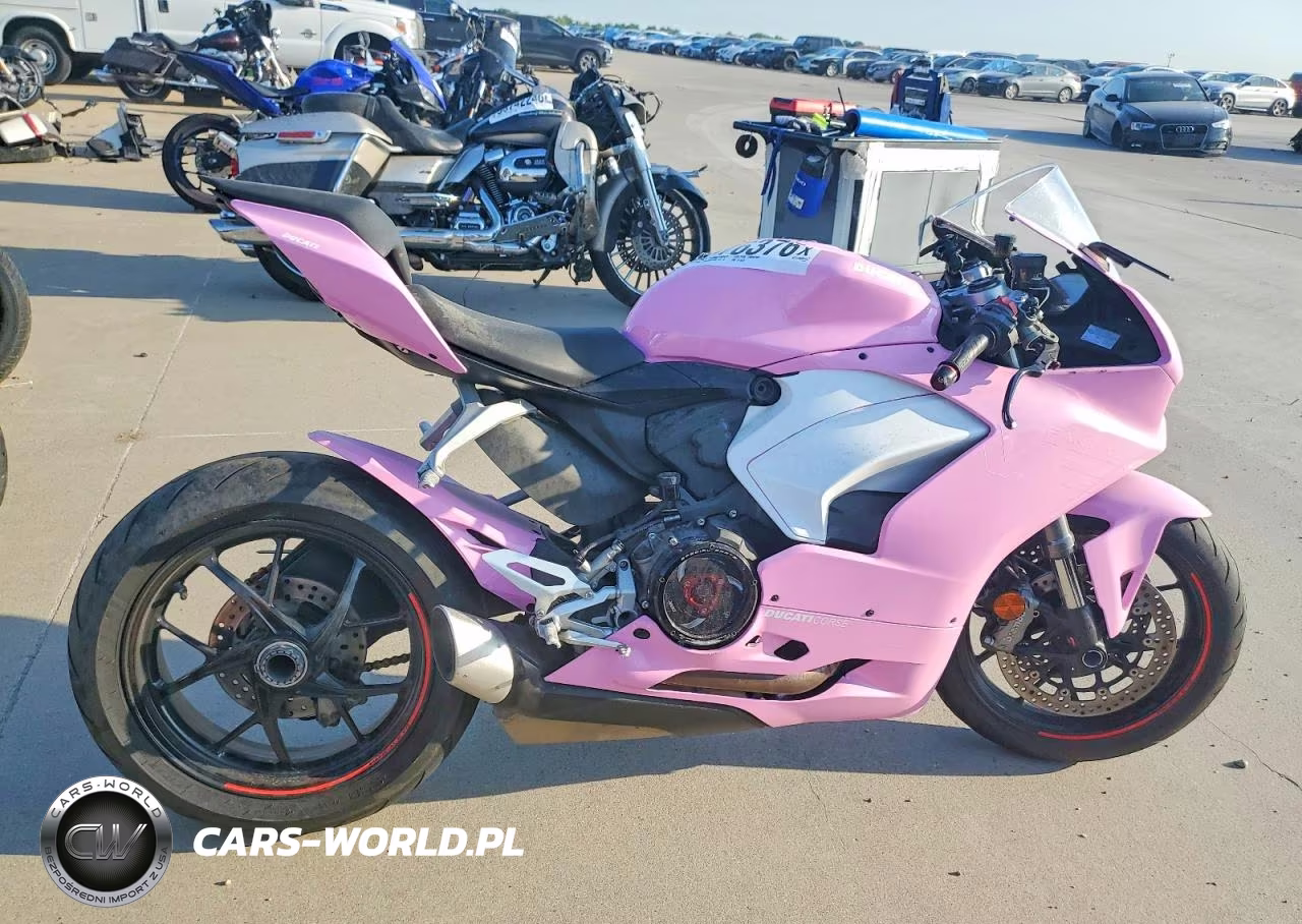 2024 Ducati Panigale V2