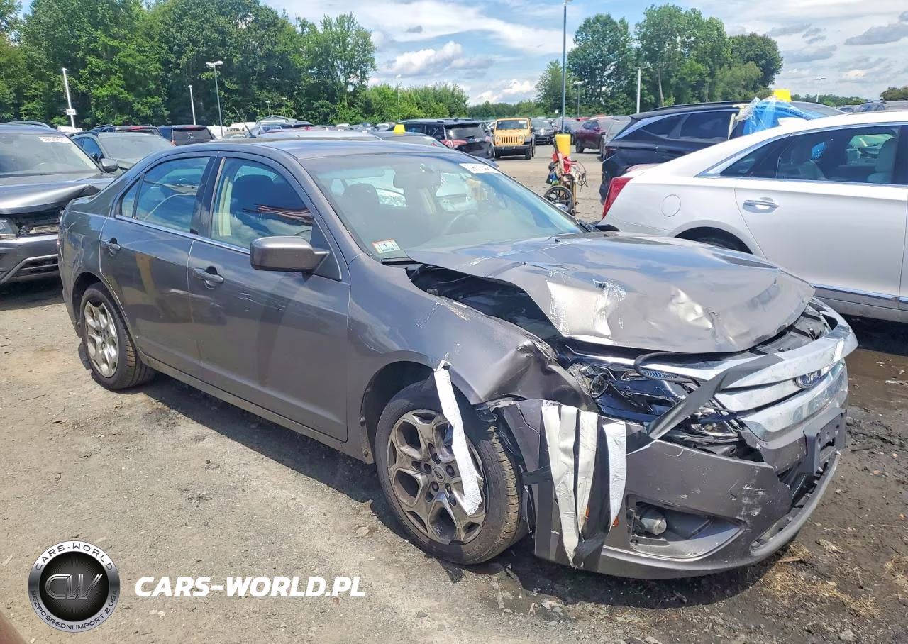 2010 Ford Fusion Se VIN:3FAHP0HA4AR430858 - 4
