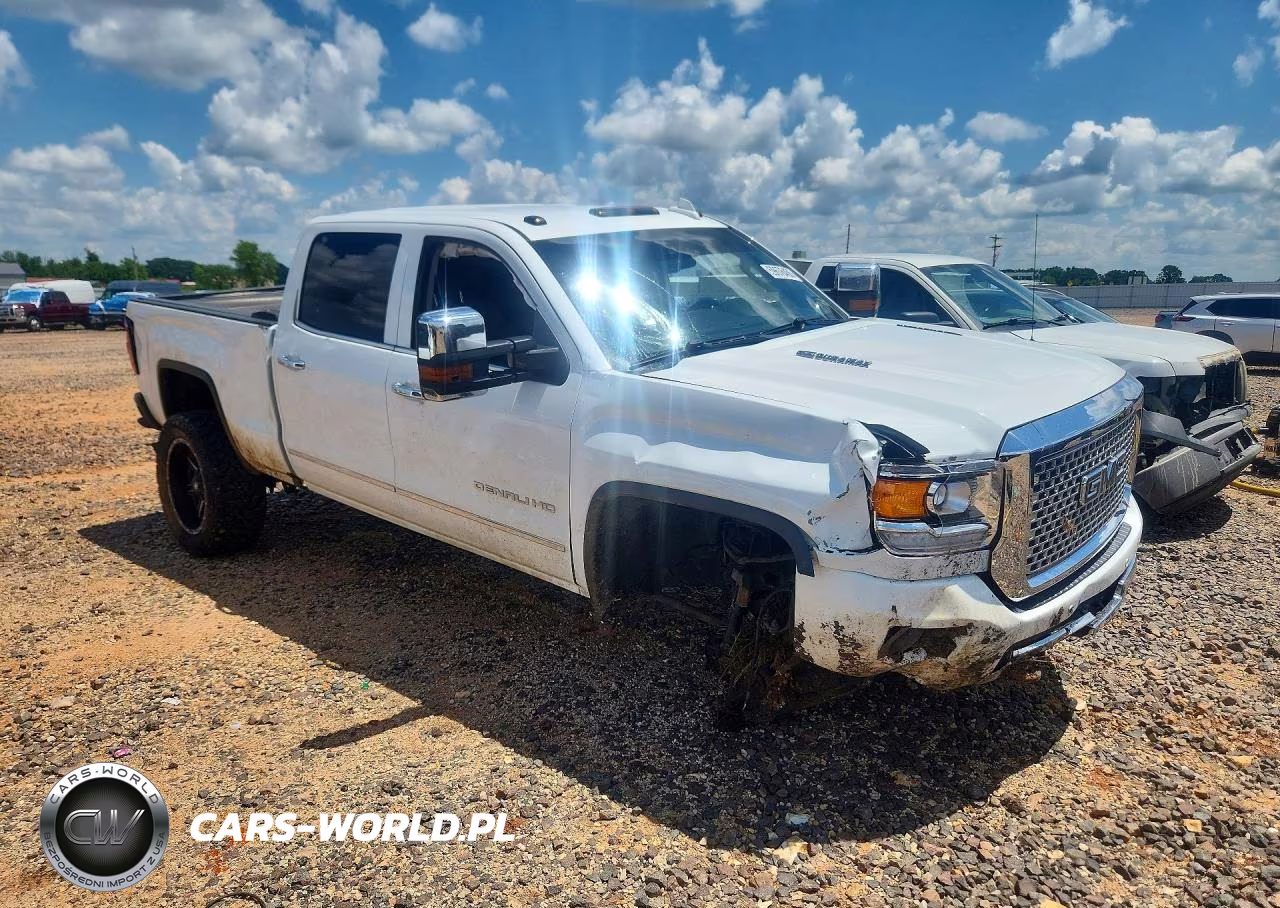 2016 GMC Sierra K2500 Denali VIN:1GT12UE8XGF214084 - 4