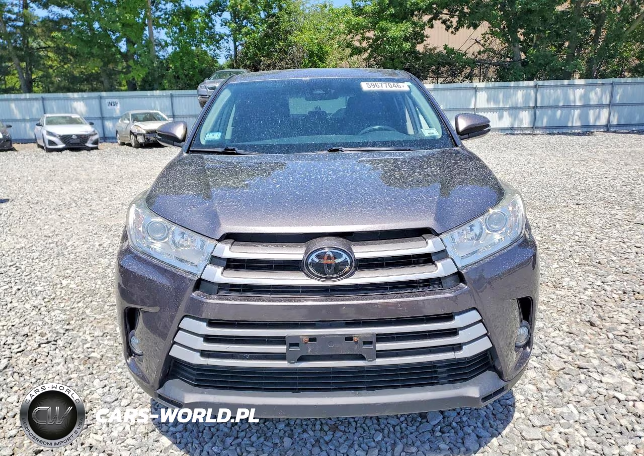 2018 Toyota Highlander Le Plus VIN:5TDBZRFH9JS843287 - 5
