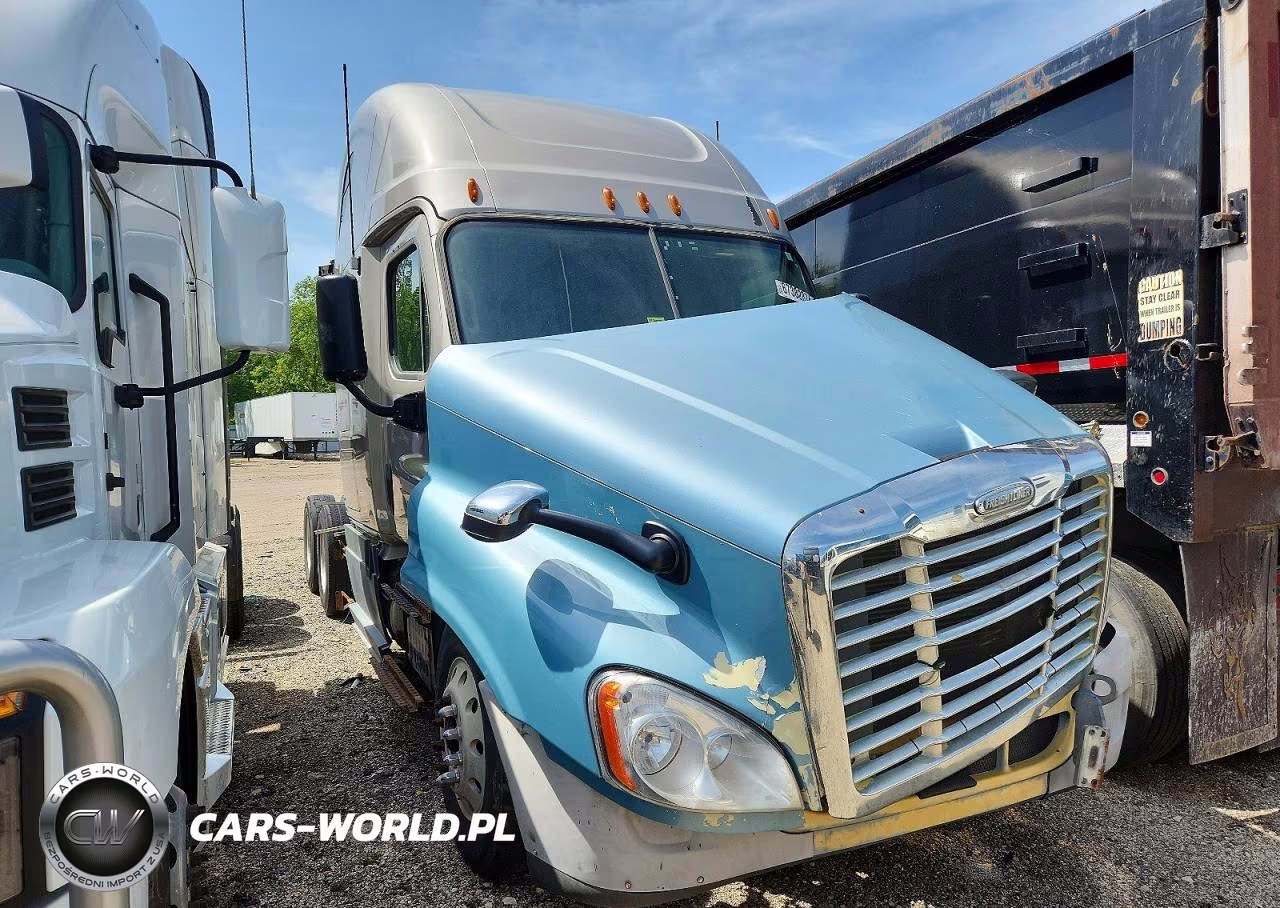 2013 Freightliner Cascadia 125