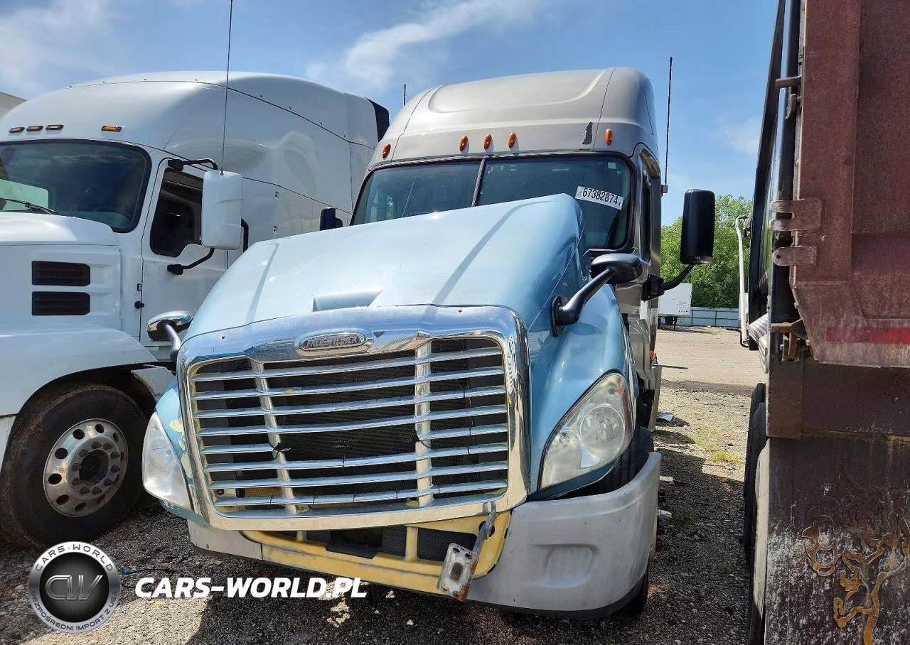 2013 Freightliner Cascadia 125 VIN:3AKJGLDR9DSBV4057 - 2