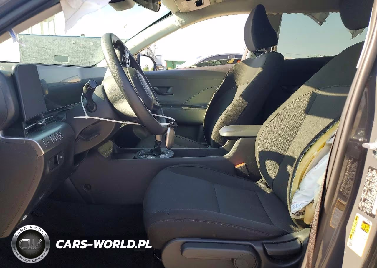 2025 Hyundai Kona Se VIN:KM8HA3ABXSU235014 - 7