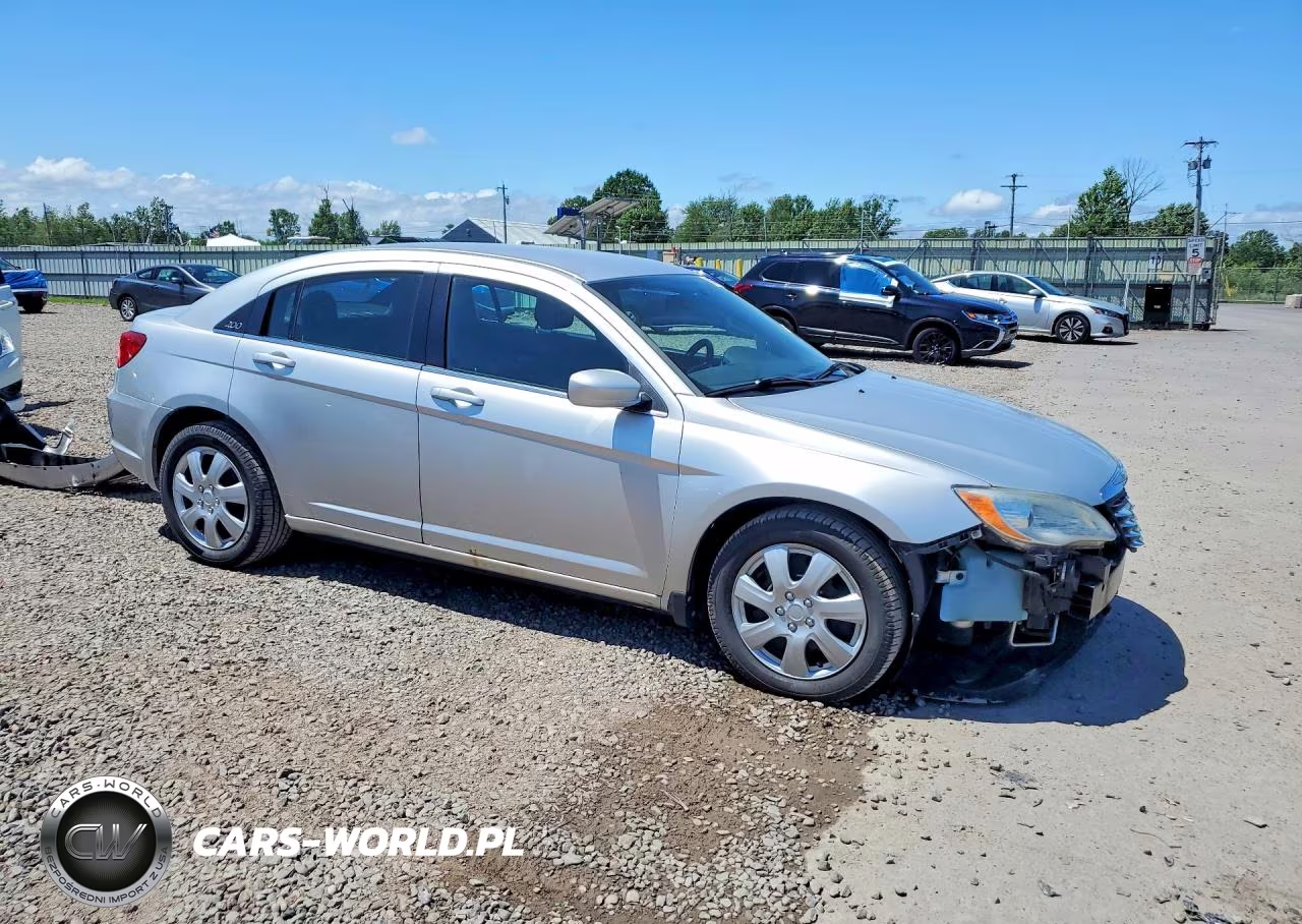 2011 Chrysler 200 Lx VIN:1C3BC4FB9BN545821 - 4