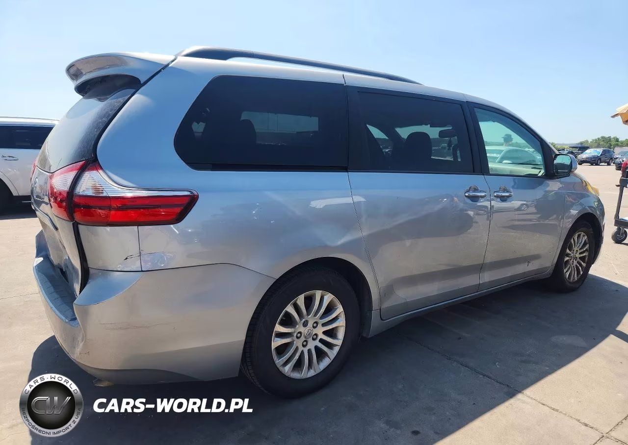 2016 Toyota Sienna Xle 8-Passenger VIN:5TDYK3DC3GS716241 - 3