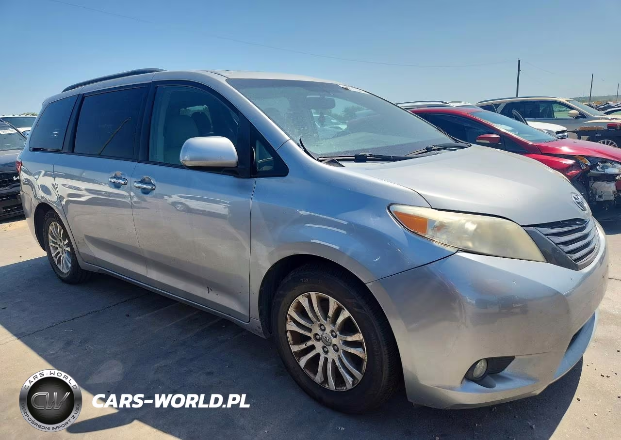 2016 Toyota Sienna Xle 8-Passenger VIN:5TDYK3DC3GS716241 - 4