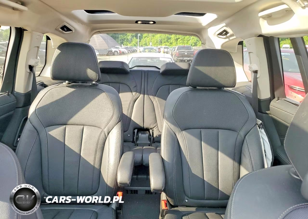2019 BMW X7 xDrive50I VIN:5UXCX4C57KLB40346 - 10