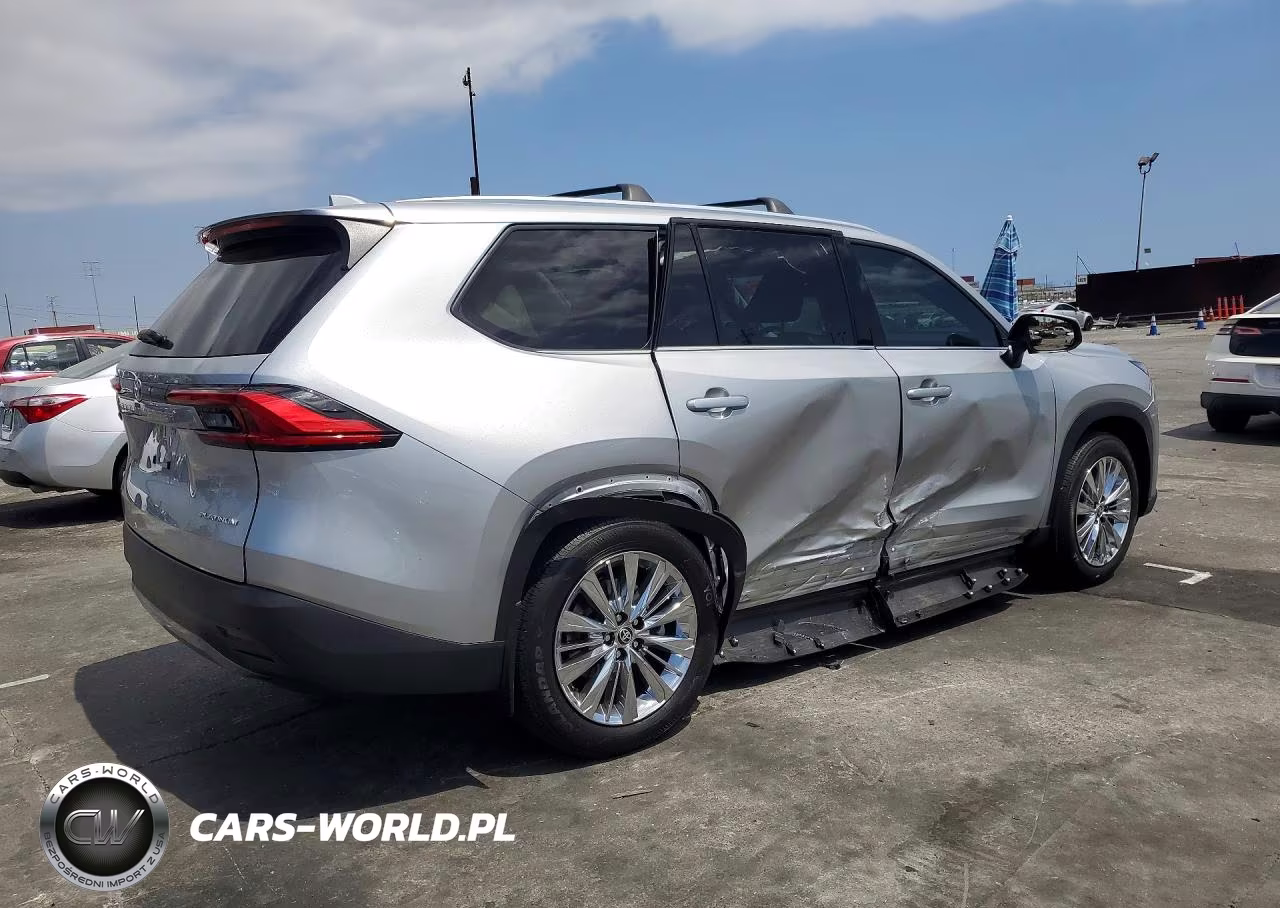 2024 Toyota Grand Highlander Platinum VIN:5TDAAAB58RS045083 - 3