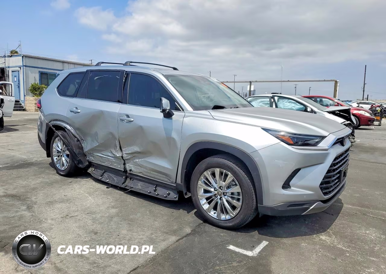 2024 Toyota Grand Highlander Platinum VIN:5TDAAAB58RS045083 - 4