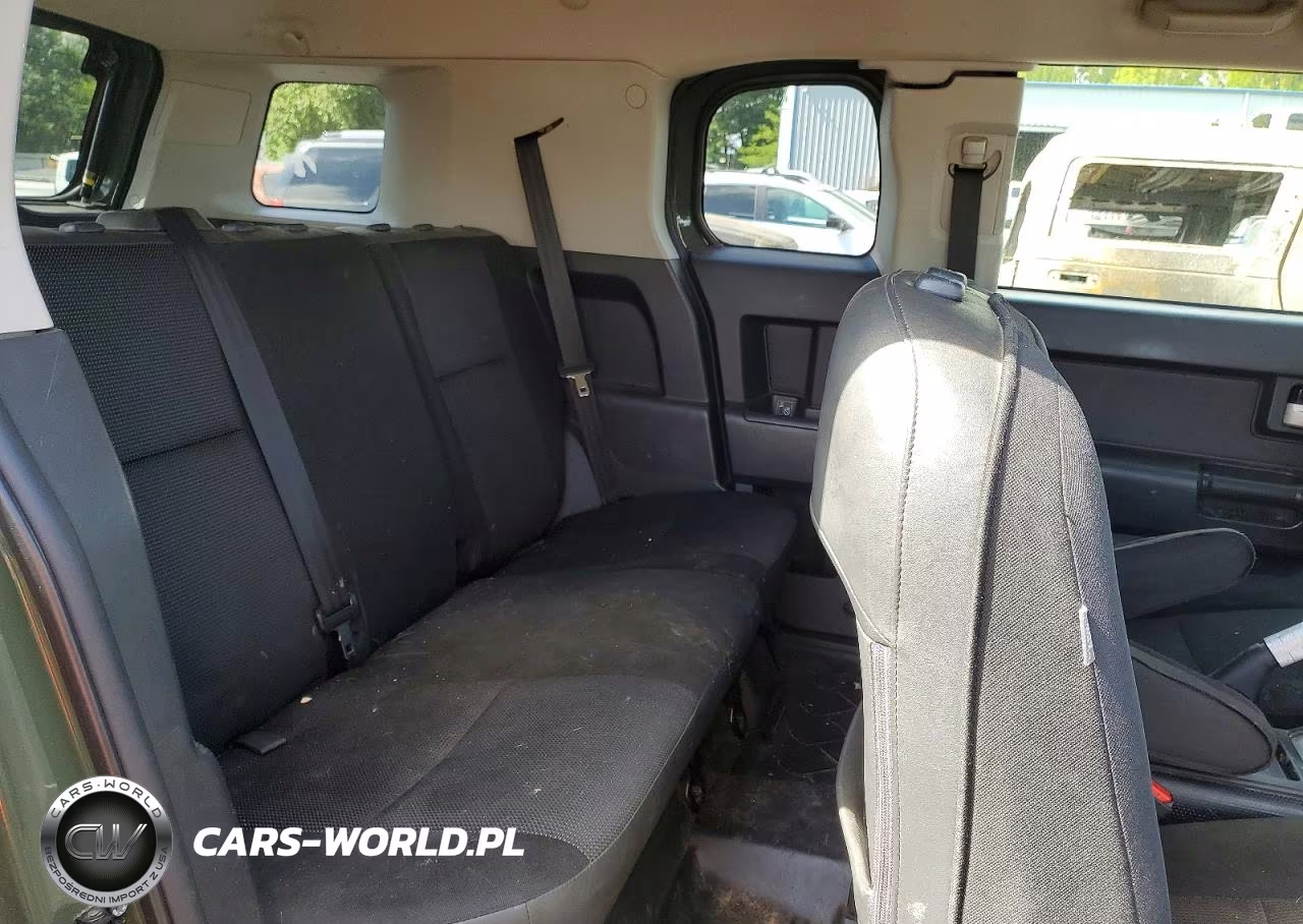 2010 Toyota Fj Cruiser VIN:JTEBU4BFXAK091348 - 11