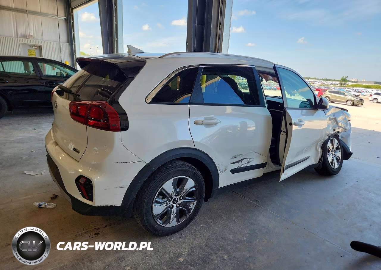 2020 Kia Niro Lx VIN:KNDCB3LC1L5424762 - 3