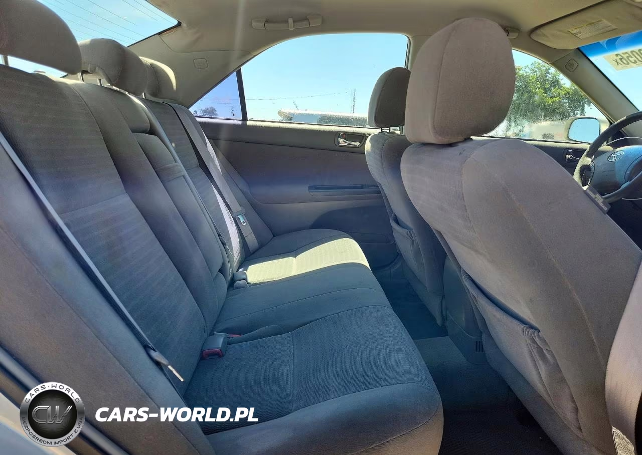 2005 Toyota Camry Le VIN:4T1BE30K05U391935 - 10