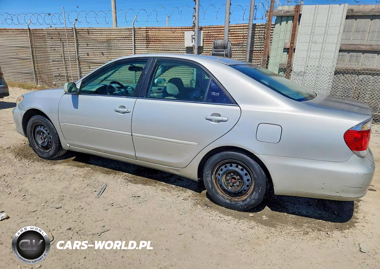 2005 Toyota Camry Le VIN:4T1BE30K05U391935 - 2