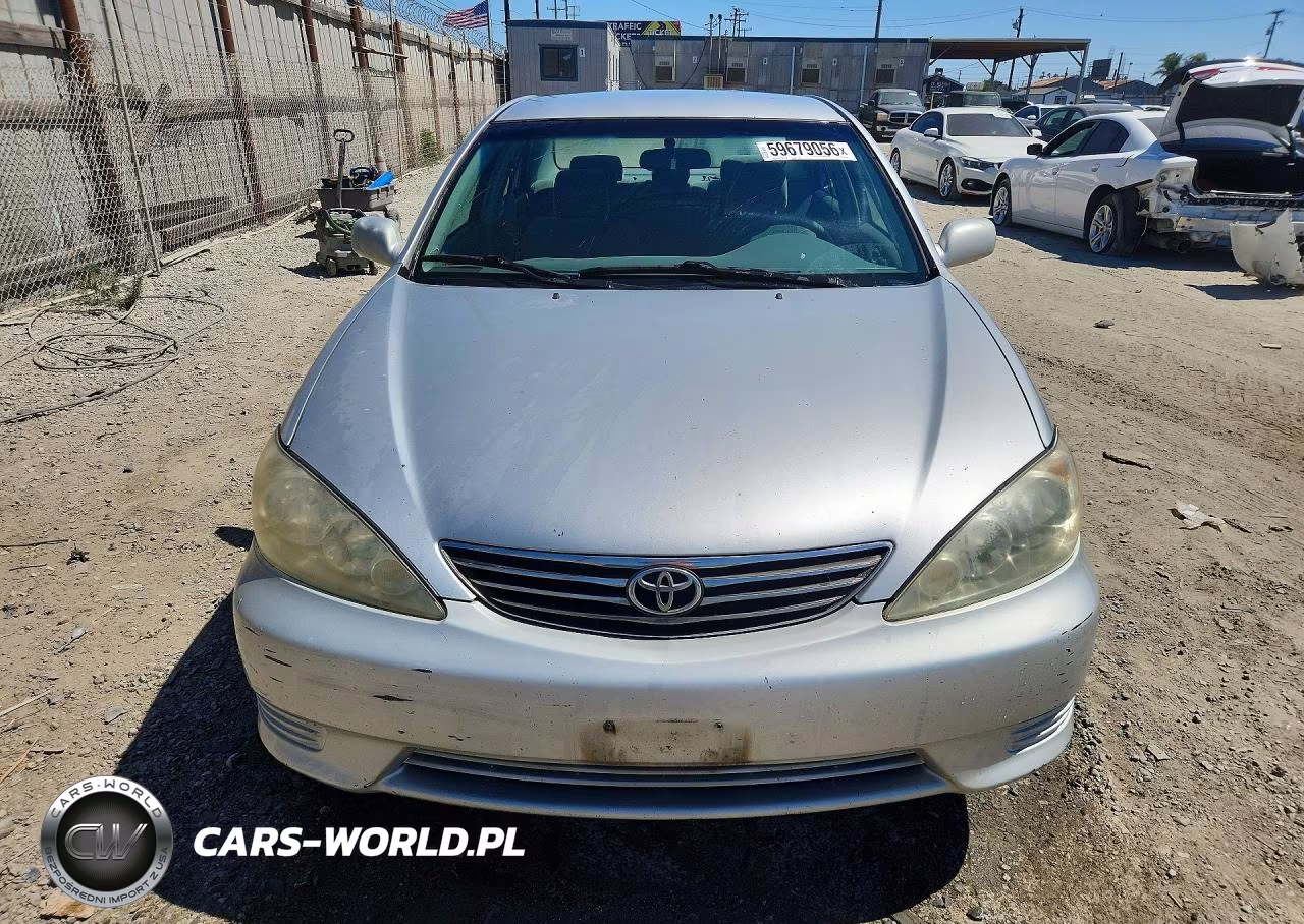2005 Toyota Camry Le VIN:4T1BE30K05U391935 - 5