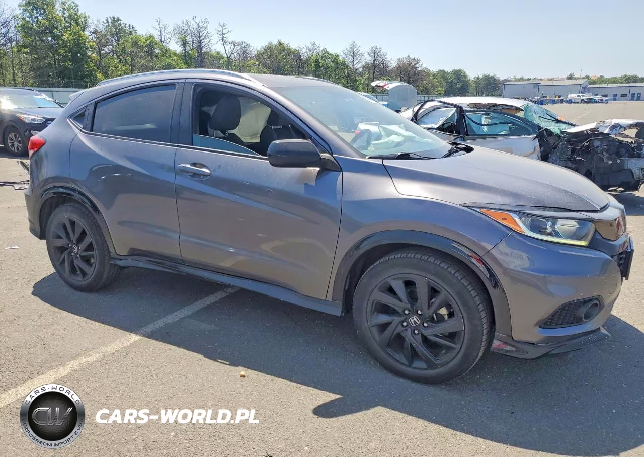 2021 Honda Hr-V Sport VIN:3CZRU6H17MM753761 - 4