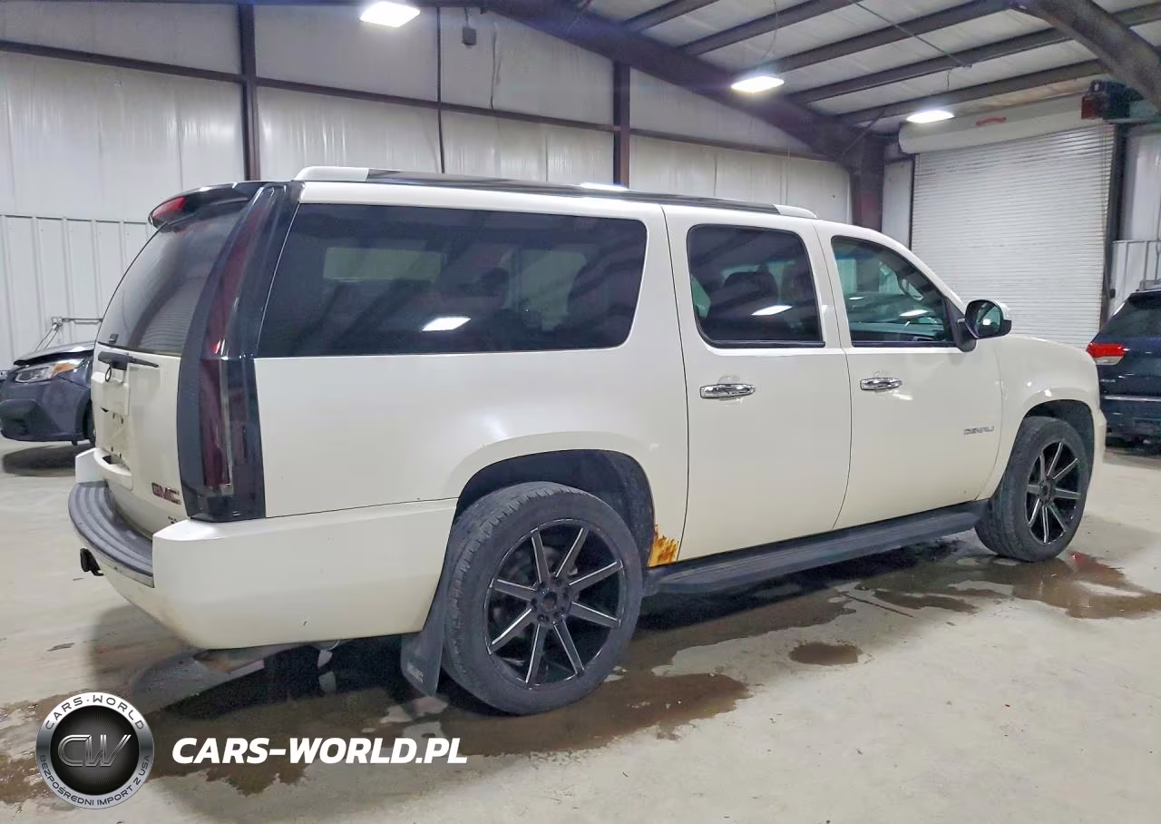 2013 GMC Yukon Xl Denali VIN:1GKS2MEF7DR155772 - 3