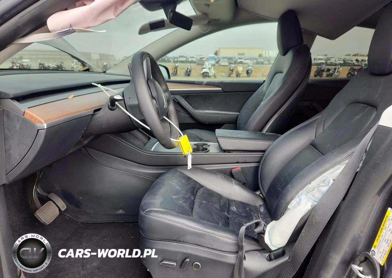 2023 Tesla Model Y VIN:7SAYGDEE6PF791983 - 7