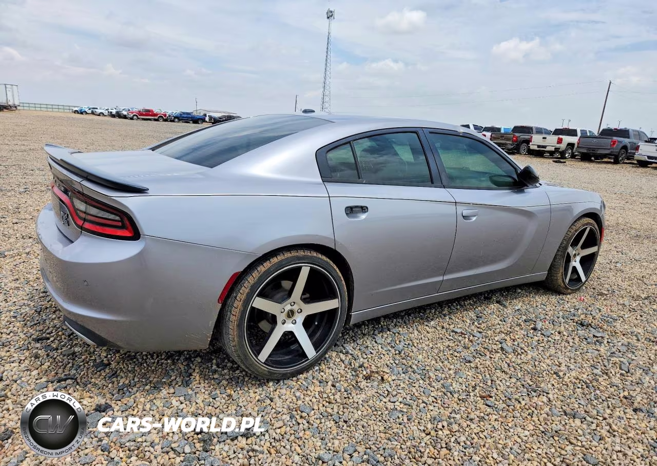 2018 Dodge Charger Sxt VIN:2C3CDXBG9JH197255 - 3