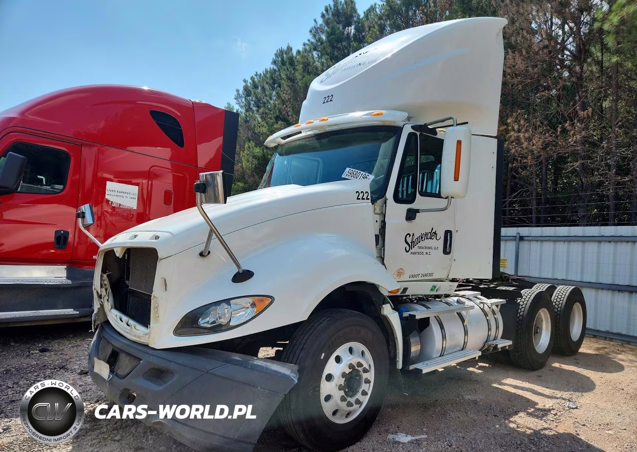2017 International Prostar Semi Truck – zdjęcie 1 z 13