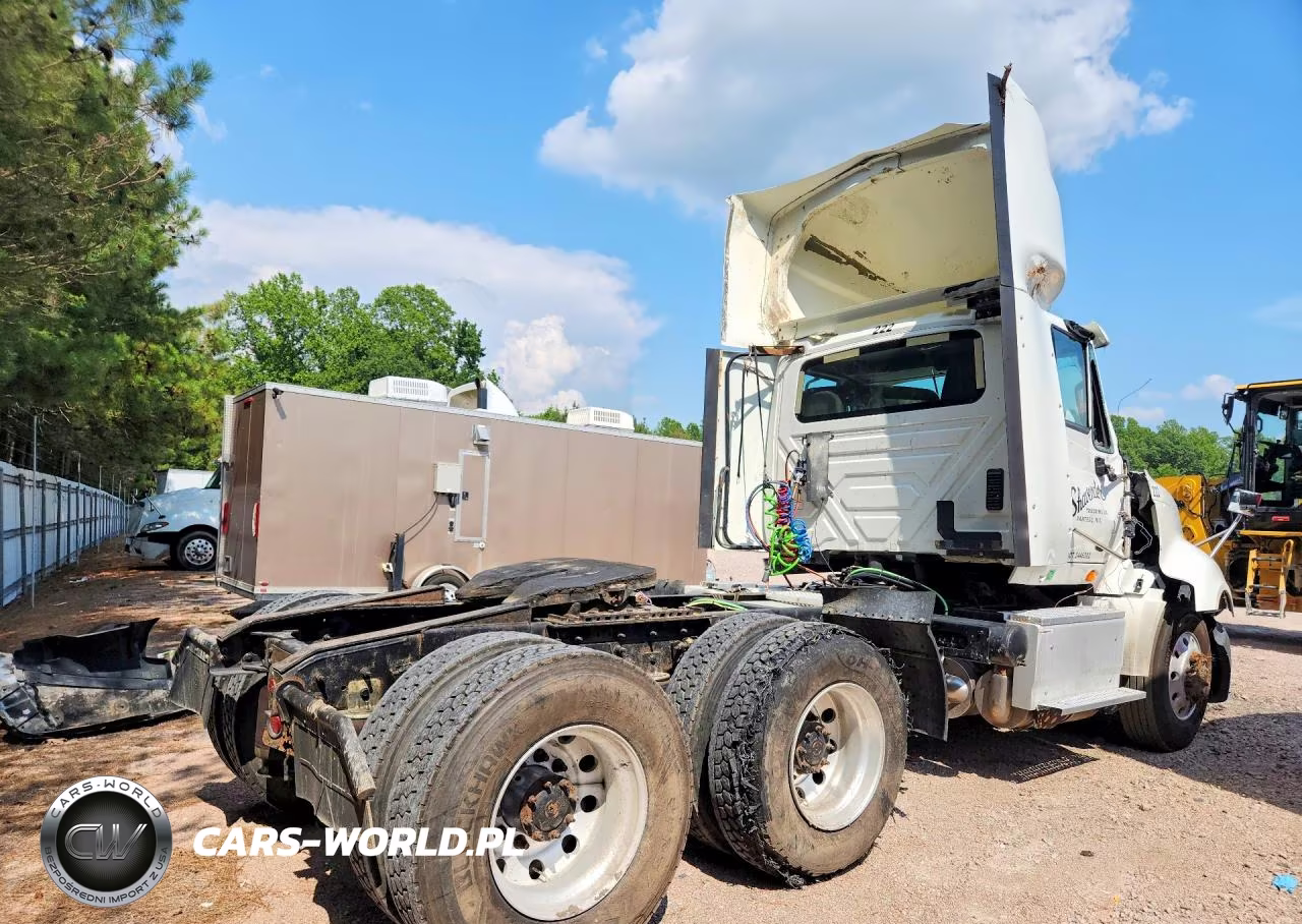 2017 International Prostar Semi Truck VIN:3HSDJAPR3HN674503 - 3