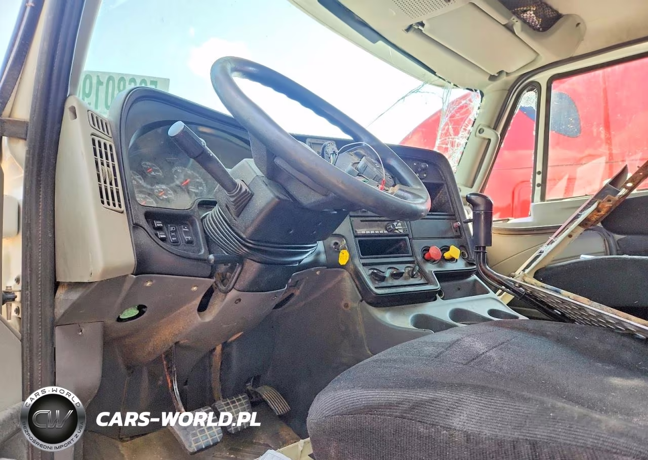 2017 International Prostar Semi Truck VIN:3HSDJAPR3HN674503 - 8