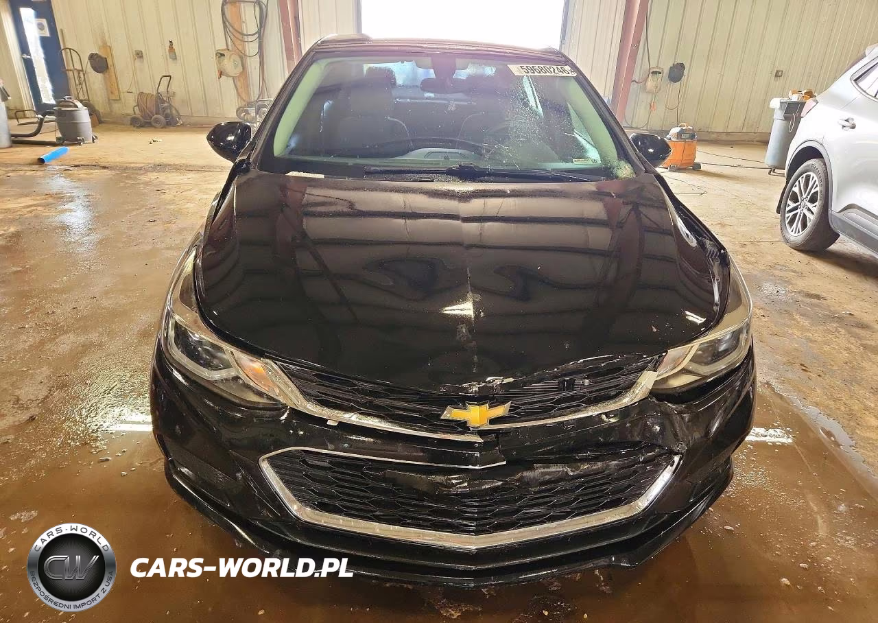 2017 Chevrolet Cruze Lt VIN:1G1BE5SM9H7147999 - 5