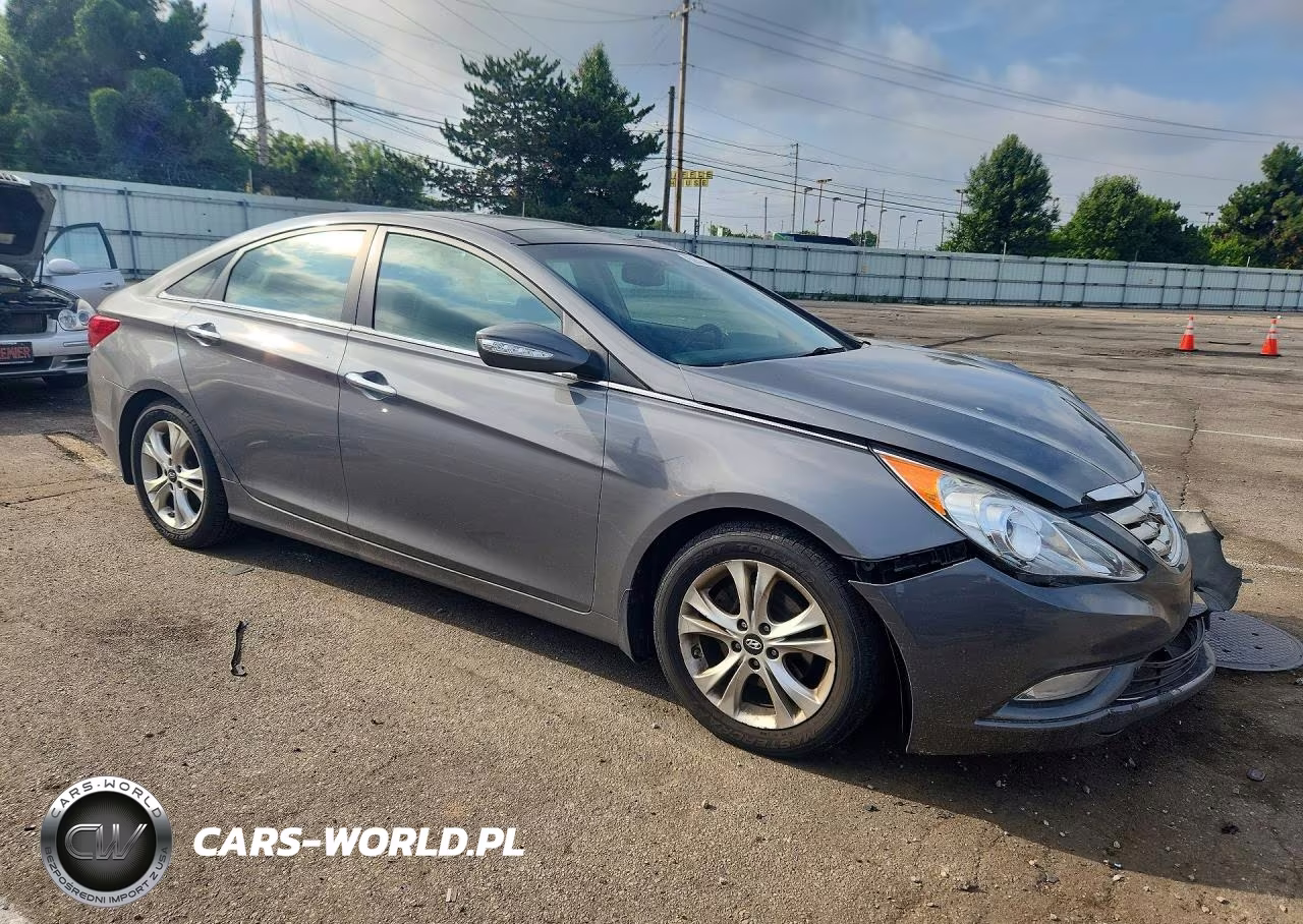 2013 Hyundai Sonata Limited VIN:5NPEC4AC4DH686064 - 4