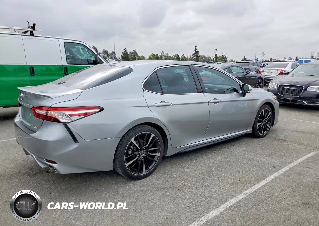 2020 Toyota Camry Xse VIN:4T1K61AK7LU890597 - 3