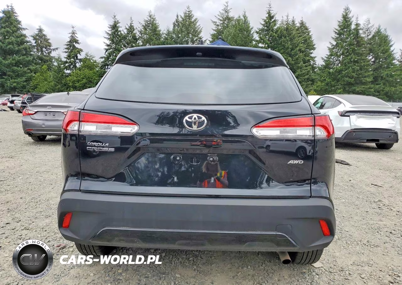 2022 Toyota Corolla Cross L VIN:7MUAAABG6NV015971 - 6