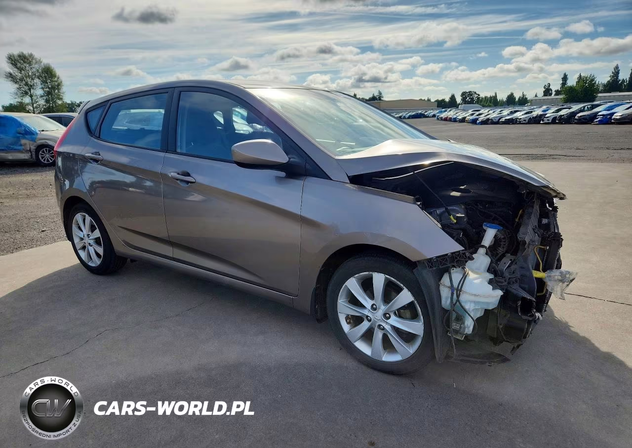 2012 Hyundai Accent Se VIN:KMHCU5AE4CU053687 - 4