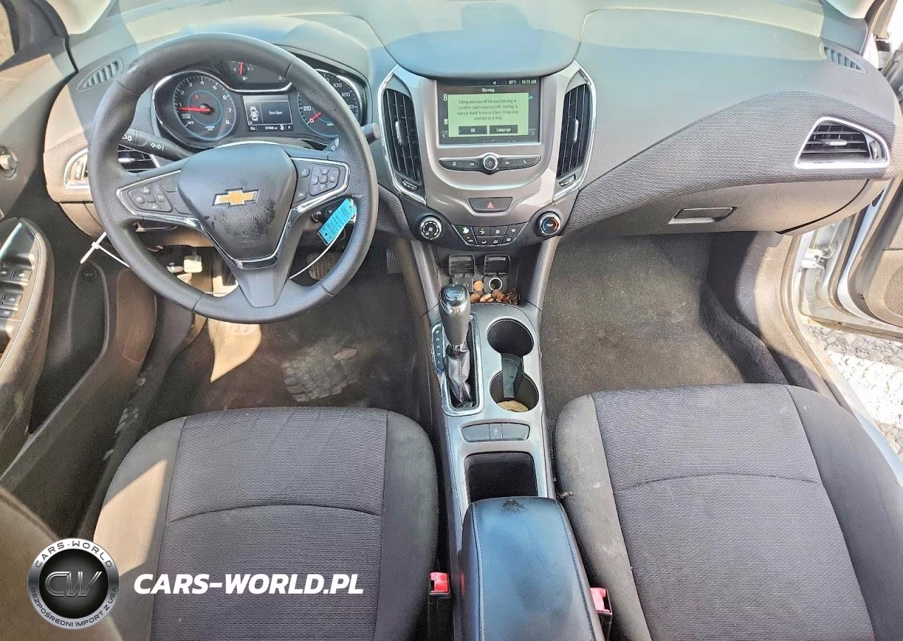 2018 Chevrolet Cruze Lt VIN:1G1BE5SM7J7161597 - 8