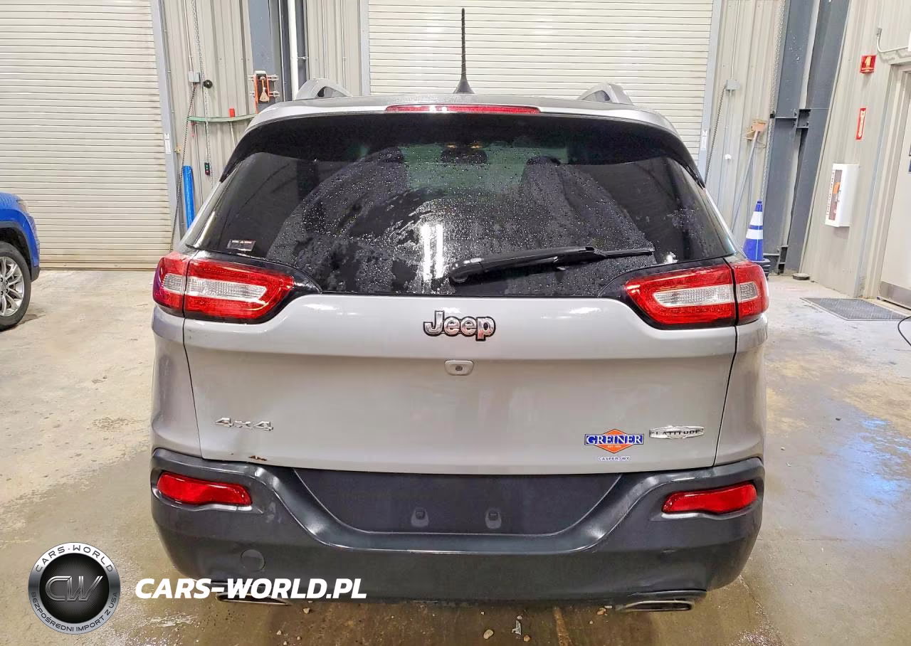 2017 Jeep Cherokee Latitude VIN:1C4PJMCS1HW538683 - 6