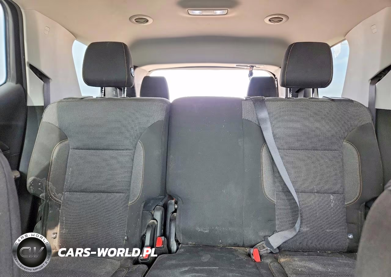 2018 Chevrolet Traverse Ls VIN:1GNERFKWXJJ119113 - 10