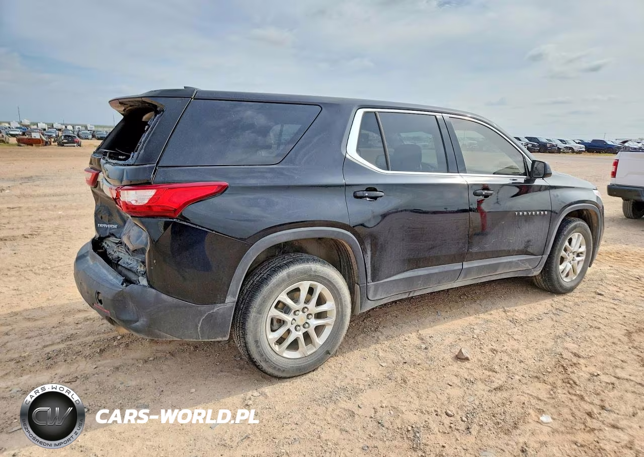 2018 Chevrolet Traverse Ls VIN:1GNERFKWXJJ119113 - 3