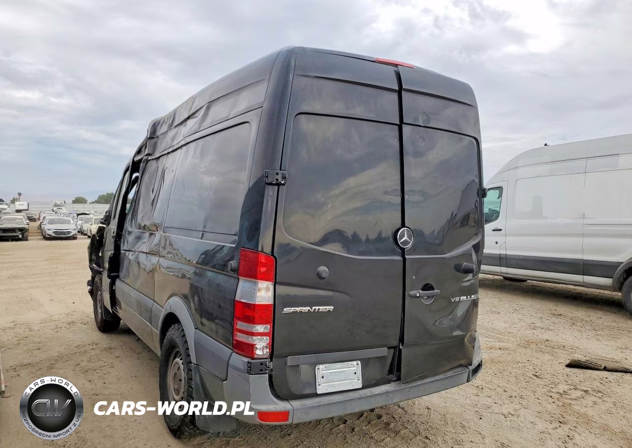 2015 Mercedes-Benz Sprinter 2500 Delivery Van VIN:WD3PE7CC8FP111534 - 2