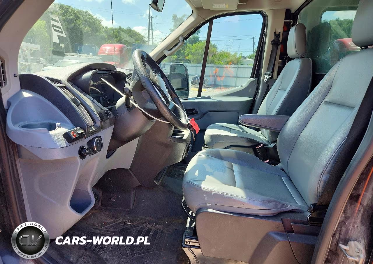 2017 Ford Transit Box Truck VIN:1FDBF9ZM1HKB18832 - 7