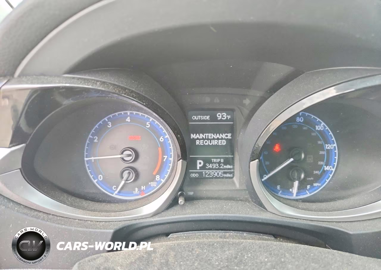 2015 Toyota Corolla S Plus VIN:5YFBURHE0FP204300 - 9