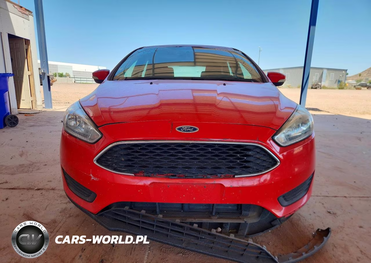 2015 Ford Focus Se VIN:1FADP3K22FL209623 - 5