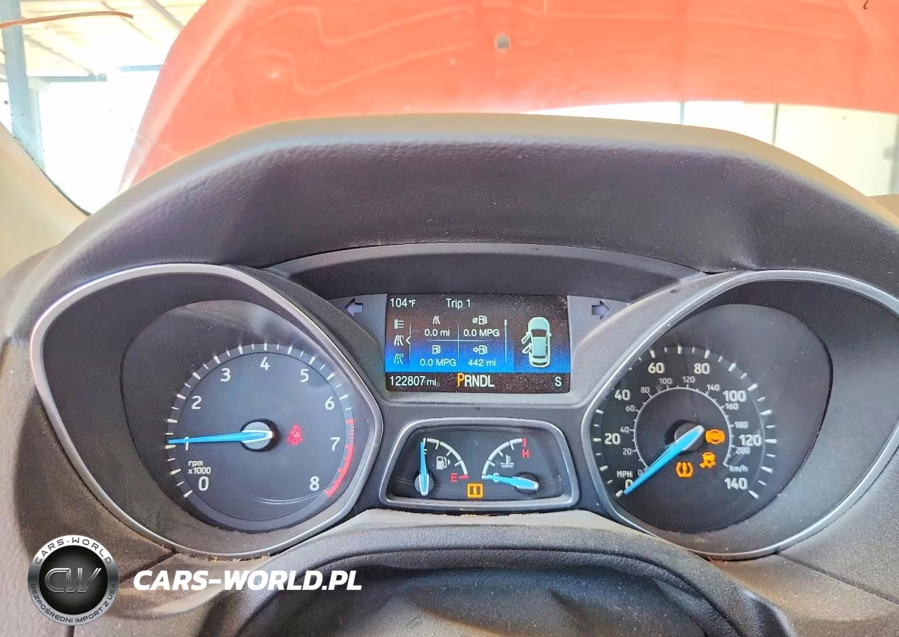 2015 Ford Focus Se VIN:1FADP3K22FL209623 - 9