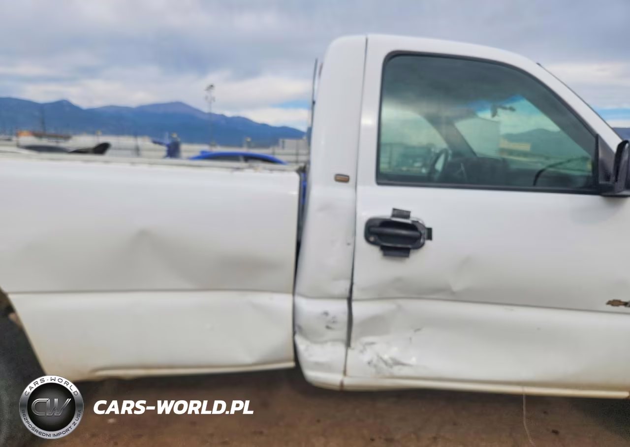2000 Chevrolet Silverado K1500 VIN:1GCEK14TXYE212350 - 10