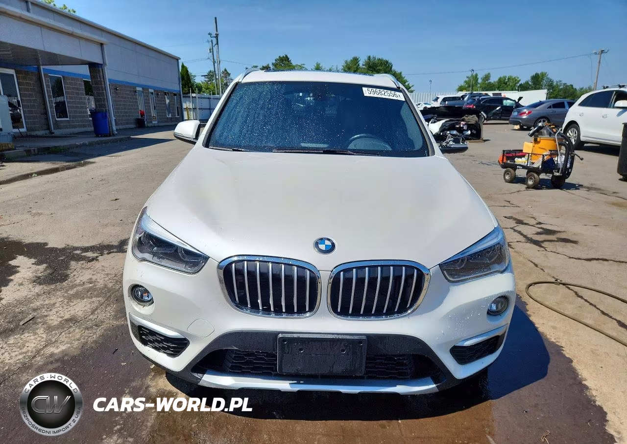 2018 BMW X1 xDrive28I VIN:WBXHT3C38J5K31303 - 5