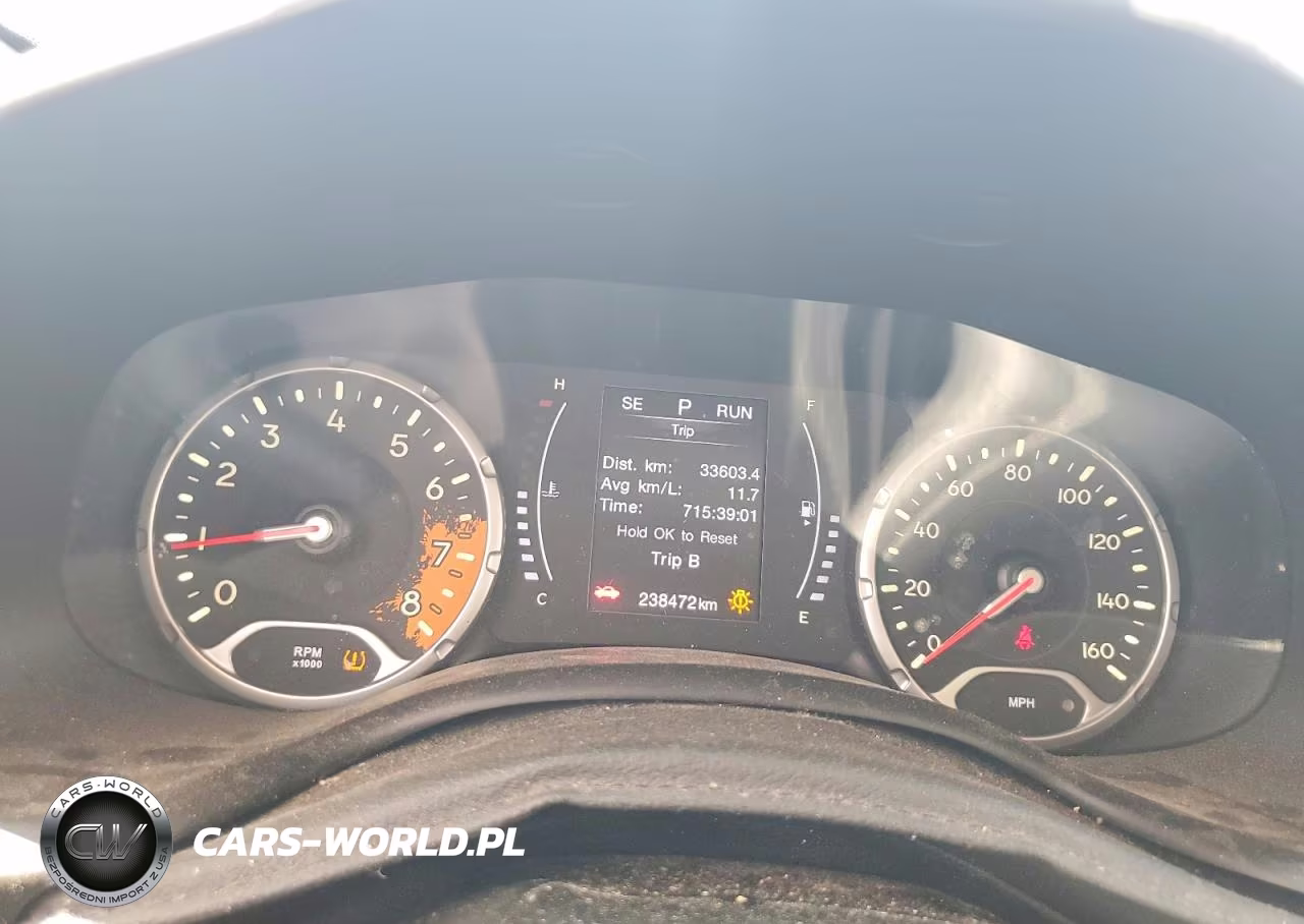 2018 Jeep Renegade Latitude VIN:ZACCJABB4JPH37714 - 9