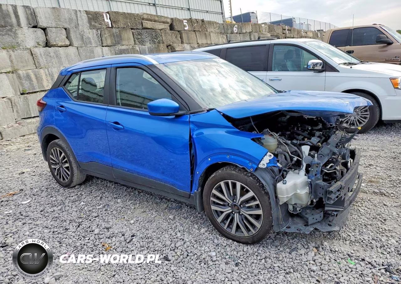 2022 Nissan Kicks Sv VIN:3N1CP5CV0NL478638 - 4