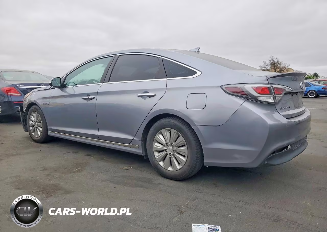 2016 Hyundai Sonata Hybrid Se VIN:KMHE24L1XGA011924 - 2