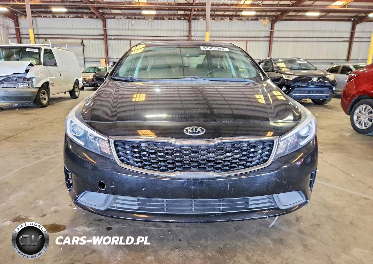2017 Kia Forte Lx VIN:3KPFK4A78HE143238 - 5