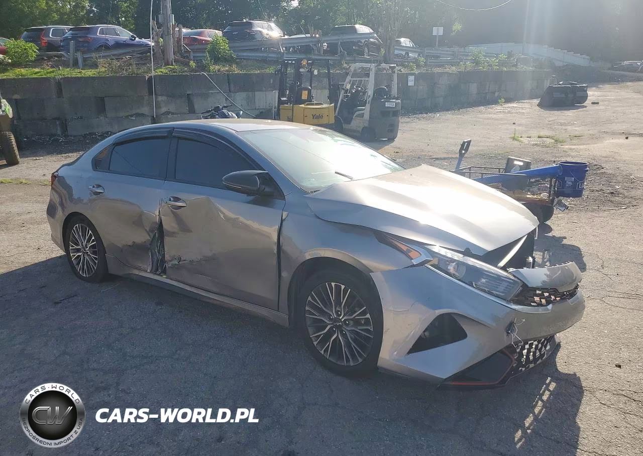 2023 Kia Forte Gt Line VIN:3KPF54AD1PE673174 - 4
