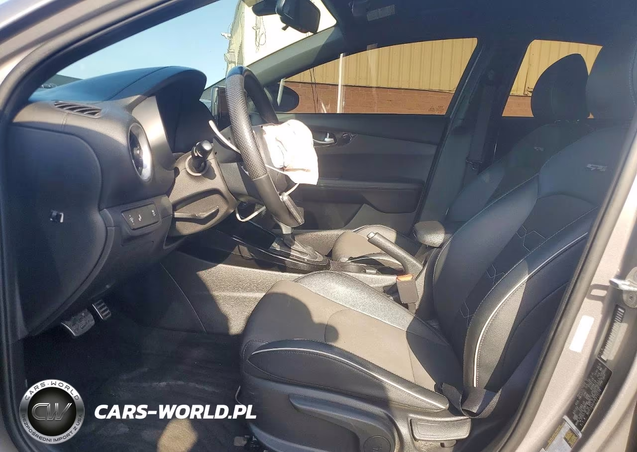 2023 Kia Forte Gt Line VIN:3KPF54AD1PE673174 - 7