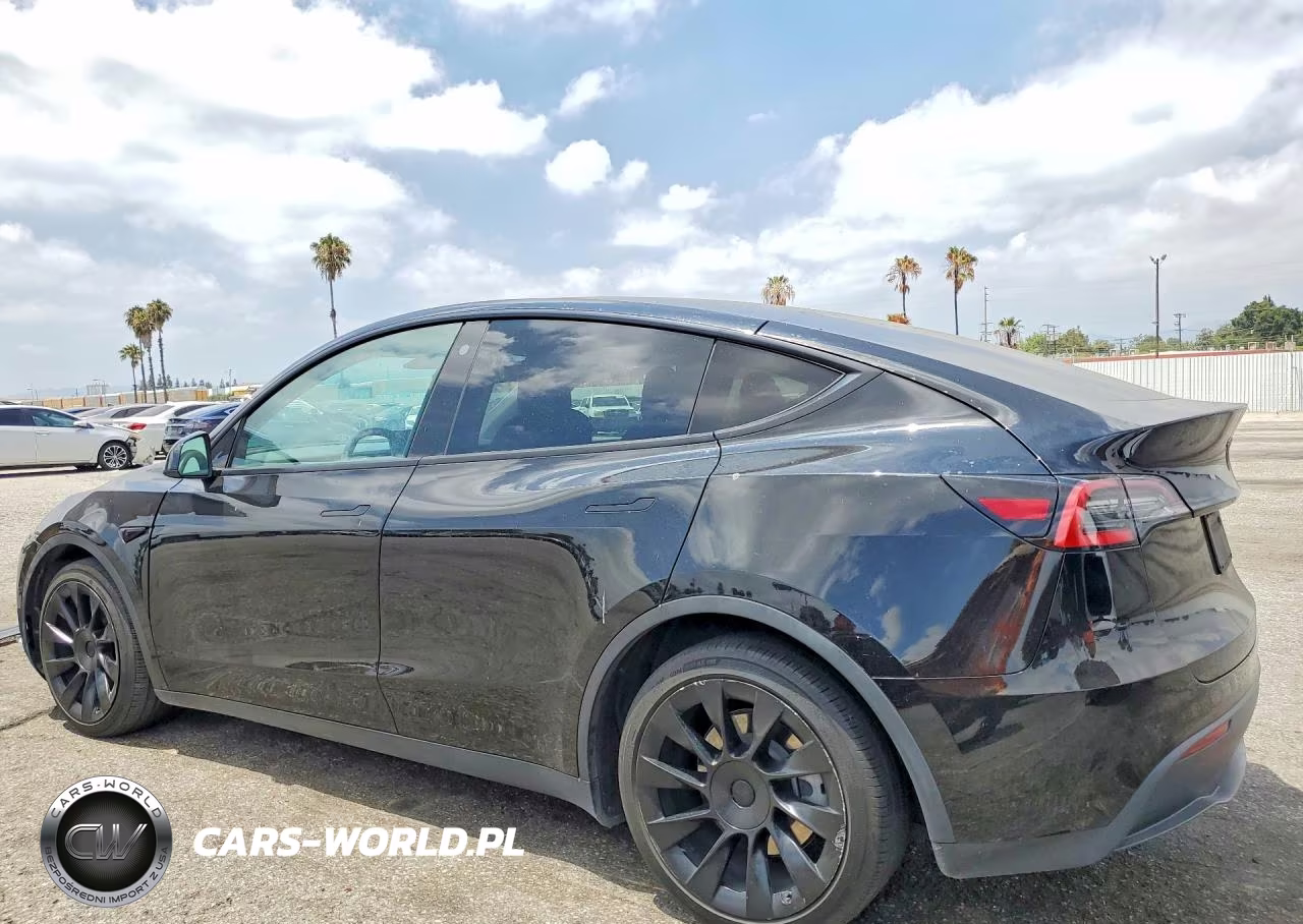 2021 Tesla Model Y VIN:5YJYGDEE7MF138751 - 2
