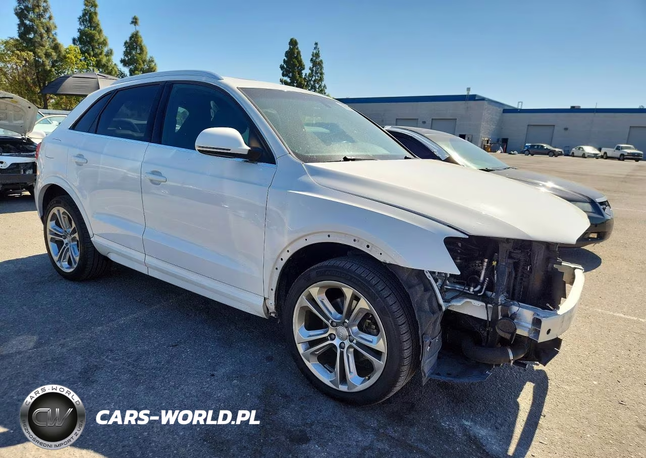 2016 Audi Q3 Premium Plus VIN:WA1EFCFS1GR010213 - 4