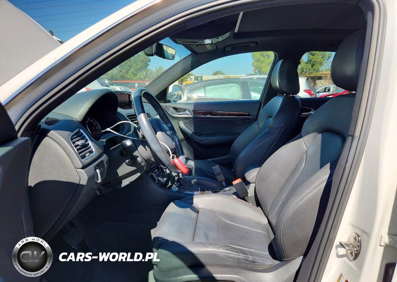 2016 Audi Q3 Premium Plus VIN:WA1EFCFS1GR010213 - 7